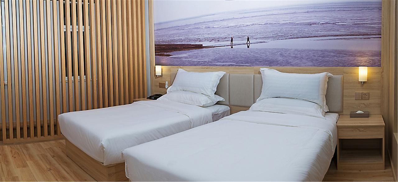 Готель Ibis Styles Nantong Development Zone Shimao Plaza Екстер'єр фото